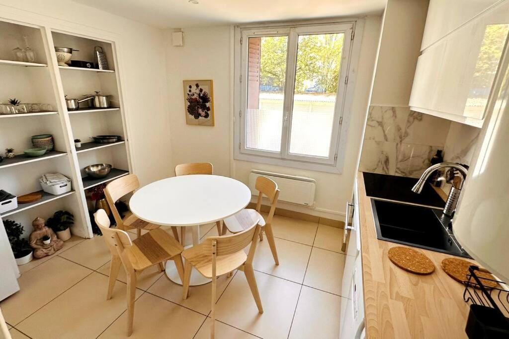 Appartement 3 Chambres + Parking A Lyon 7 Esterno foto