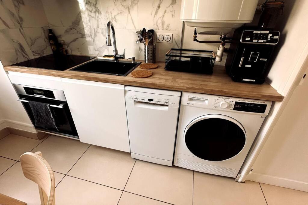 Appartement 3 Chambres + Parking A Lyon 7 Esterno foto